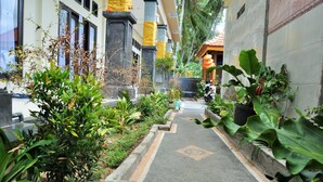 Unclassified image, 5 of 29, button - Deva Devi Beach Inn (Penida Island)
