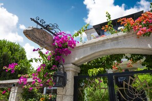 Property entrance - Provence Mansion Alacati (Cesme)