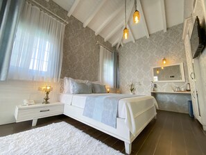 Suite with Bay Window