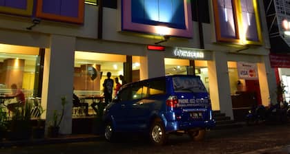 Hyper Inn