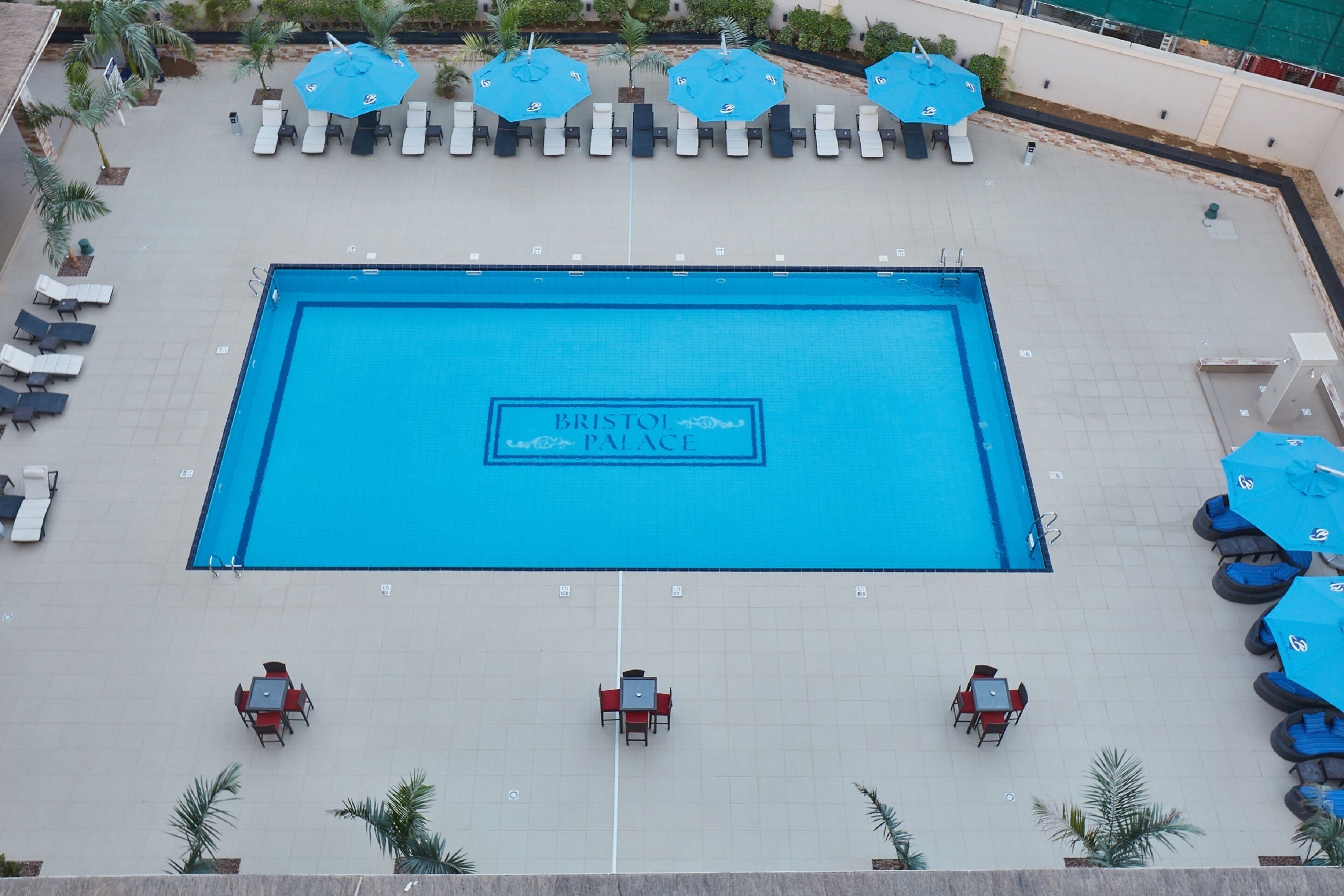 outdoor pool, pool loungers