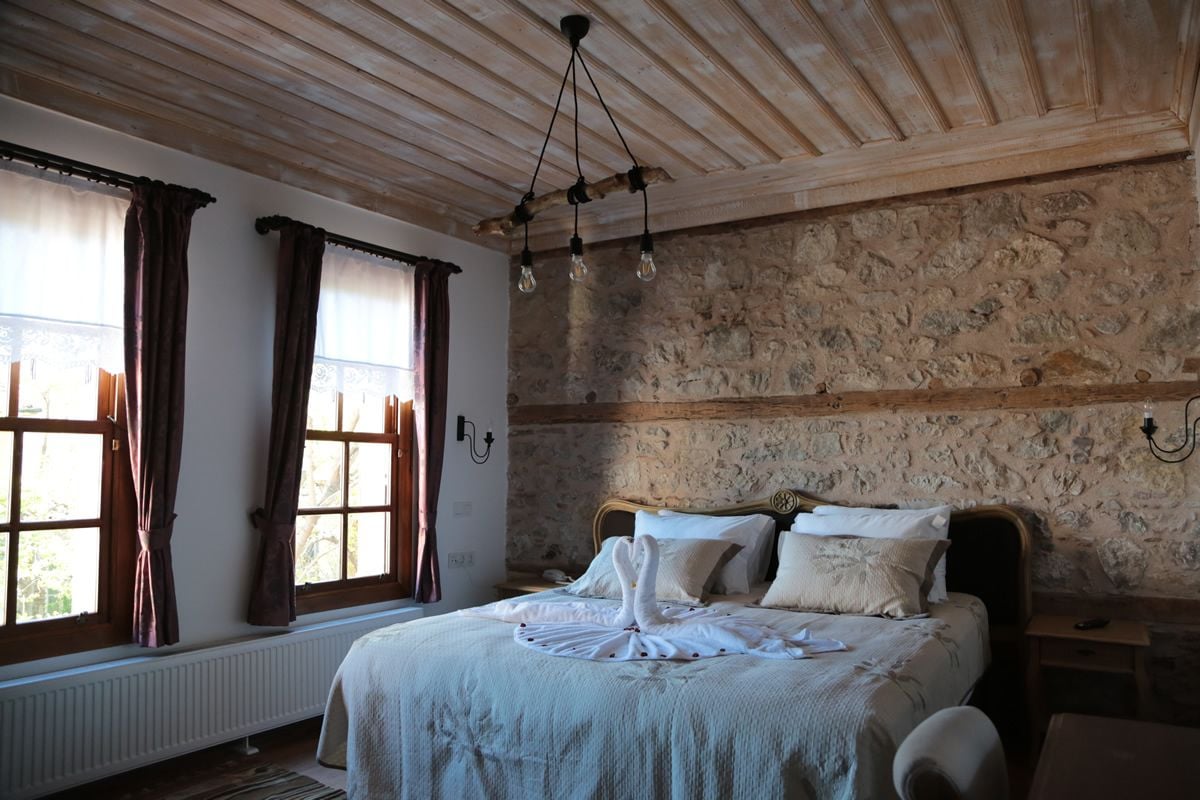 standard double room | minibar, desk, laptop workspace, free wifi