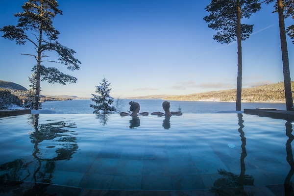 Piscina infinita