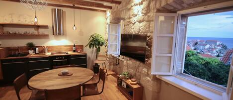 Dúplex estándar, 2 habitaciones, vista al mar | Servicio a la habitación