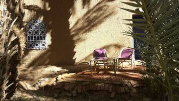 Double Room (Tawnza) | Terrace/patio