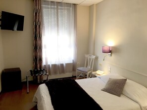 Desk, free WiFi - Hôtel du Nord (Longwy)
