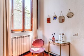 Comfort Double Room, 1 Queen Bed, Private Bathroom | Premium bedding, desk, cribs/infant beds, free WiFi - AwesHome Villa Tower (Pisa)