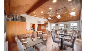 Restaurant - The Waterfront Hotel & Bistro (Stranraer)
