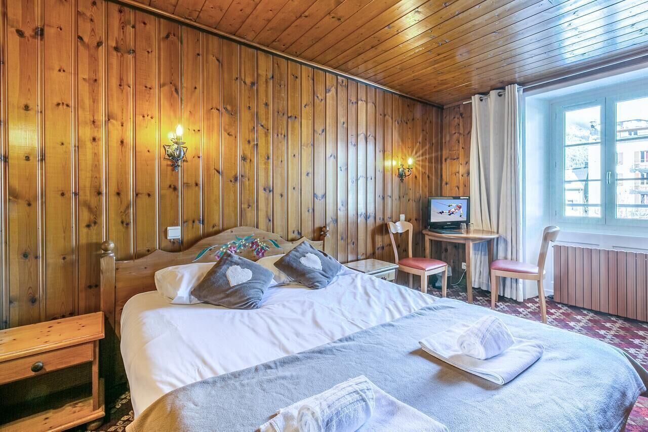 Blackout curtains, iron/ironing board, bed sheets