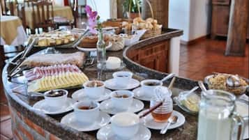 Desayuno buffet incluido todos los días
