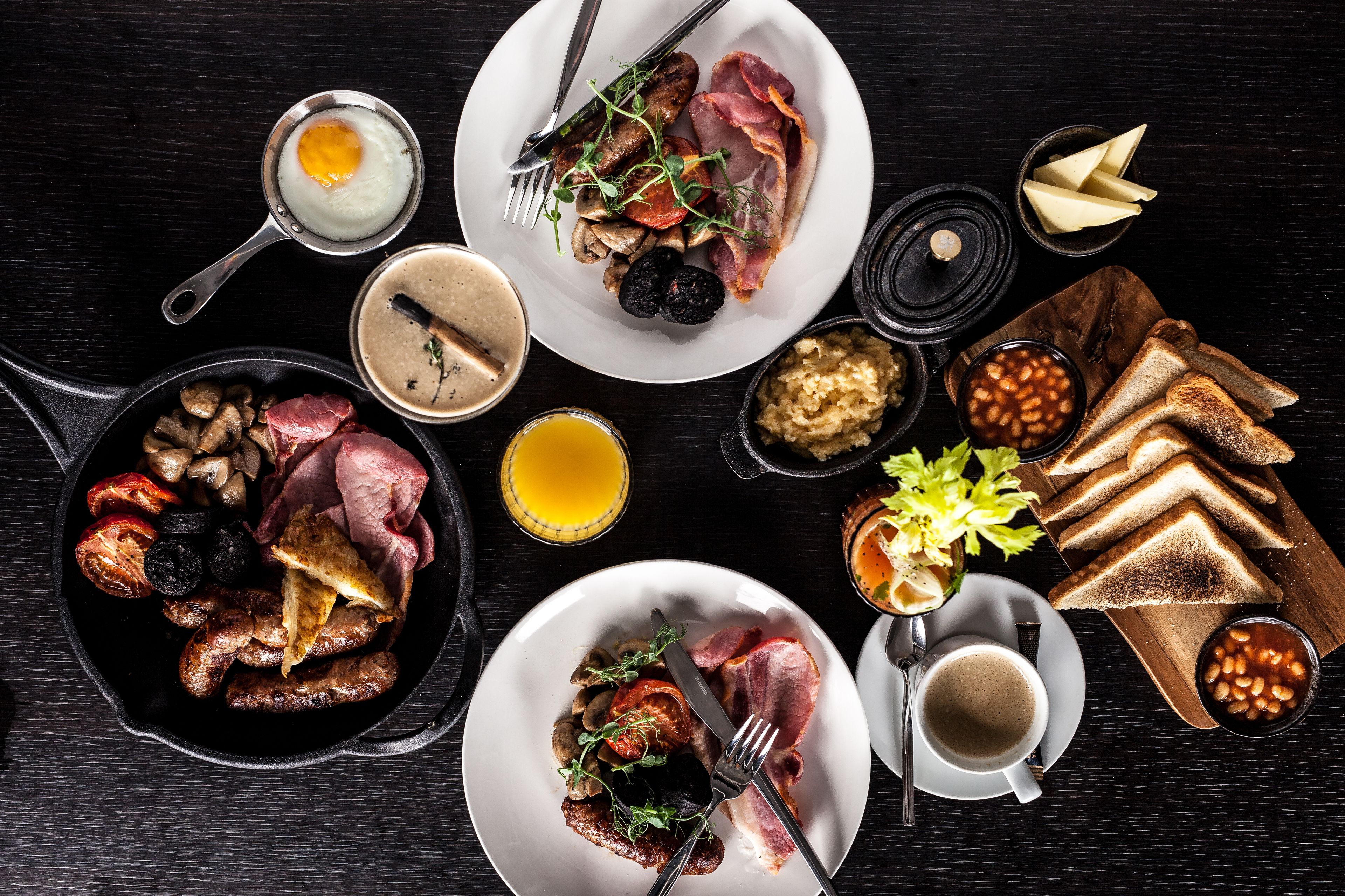 daily cooked-to-order breakfast (gbp 10.00 per person)