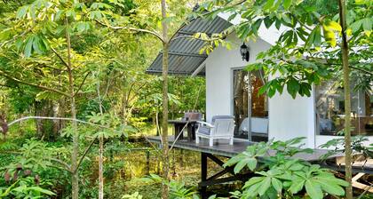 Dreamcatcher Eco Lodge - Adults Only