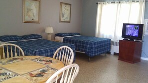 Quarto conforto, 2 camas de casal, acessível, vista para o oceano | Cortinas blackout, Wi-Fi de cortesia