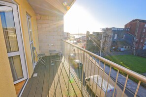 Apartment, 2 Schlafzimmer | Balkon