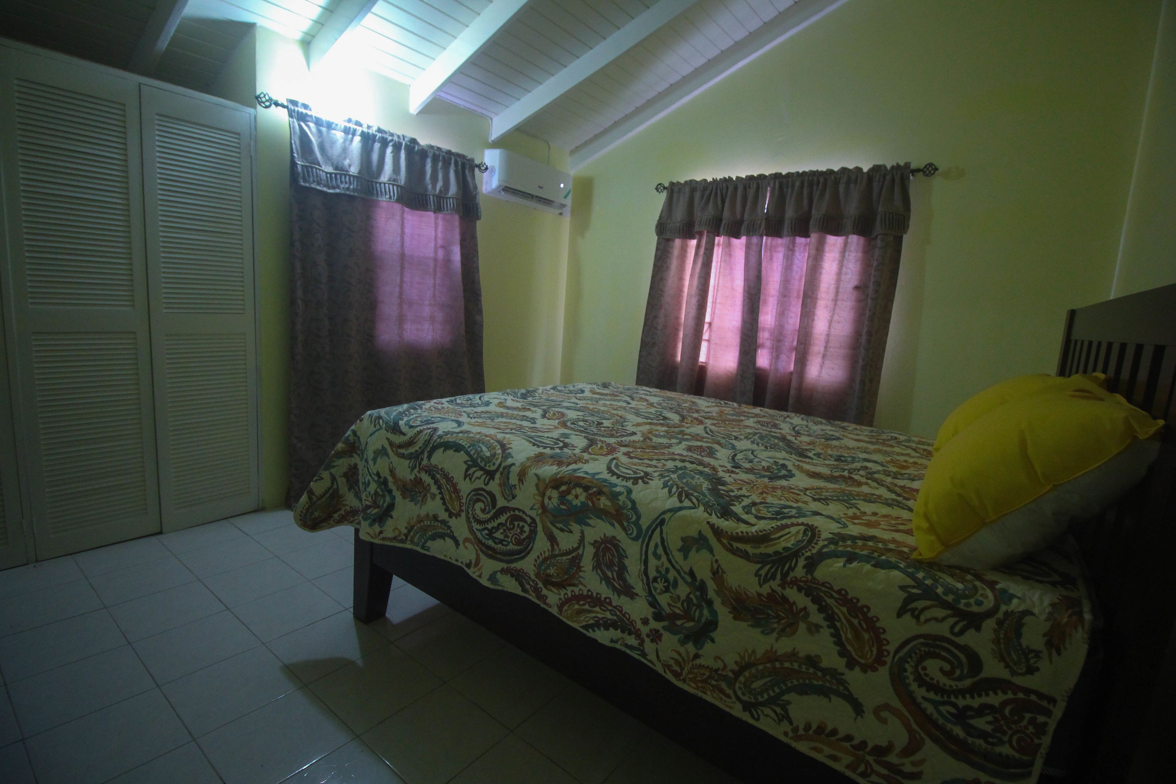 1 bedroom, premium bedding, iron/ironing board, free WiFi