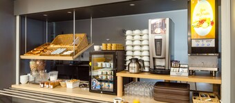 B&B HOTEL LOUVECIENNES