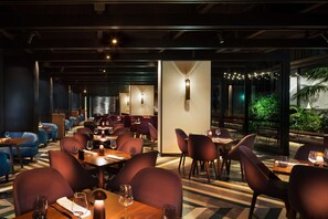 Breakfast, lunch and dinner served - West Hotel Sydney, Curio Collection by Hilton (Sydney)