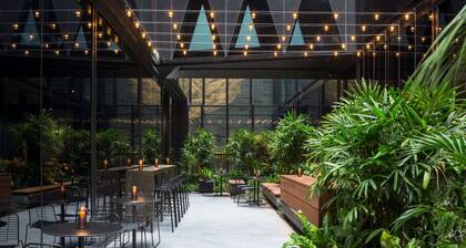 West Hotel Sydney, Curio Collection by Hilton