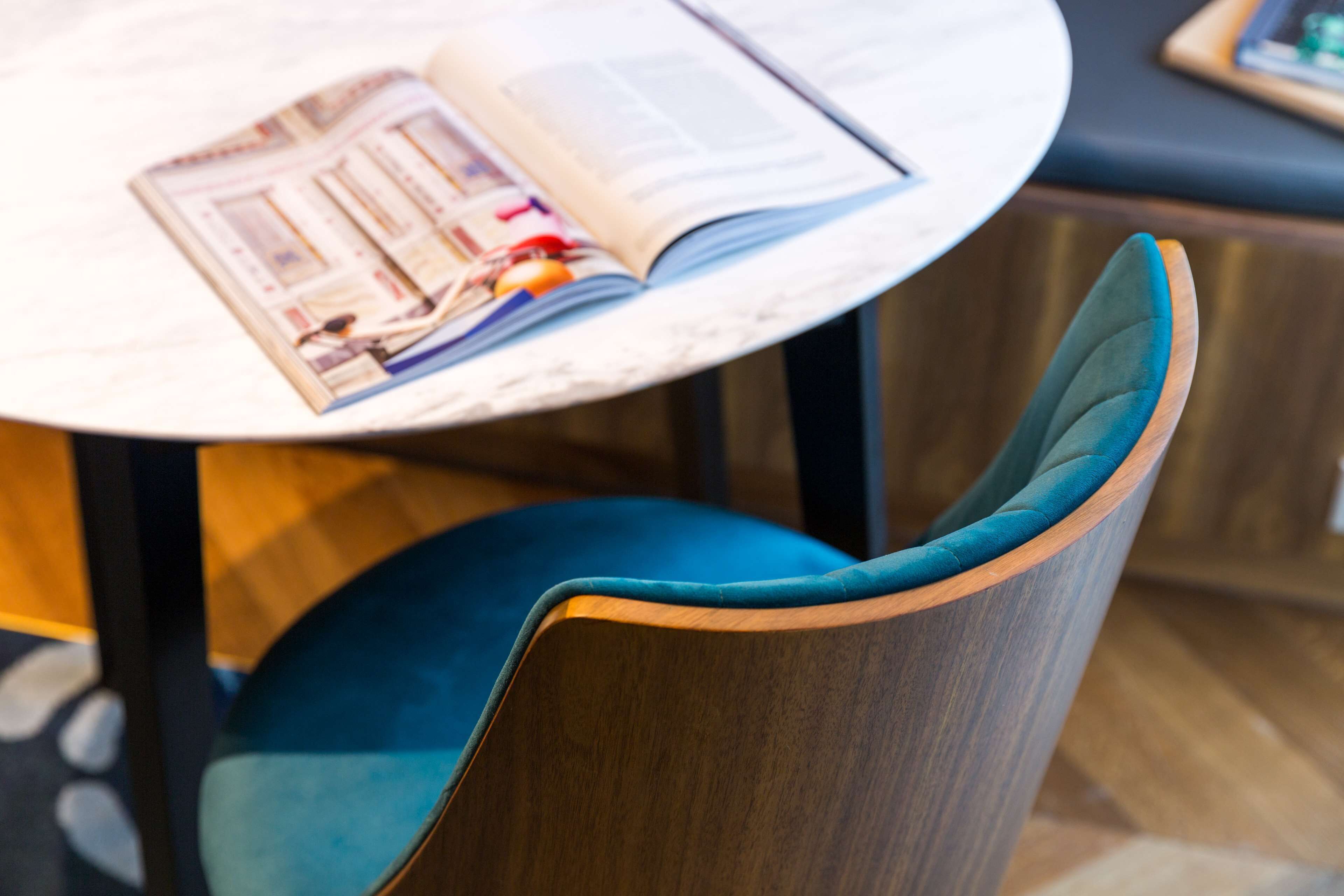 49-inch lcd tv with cable channels, tv