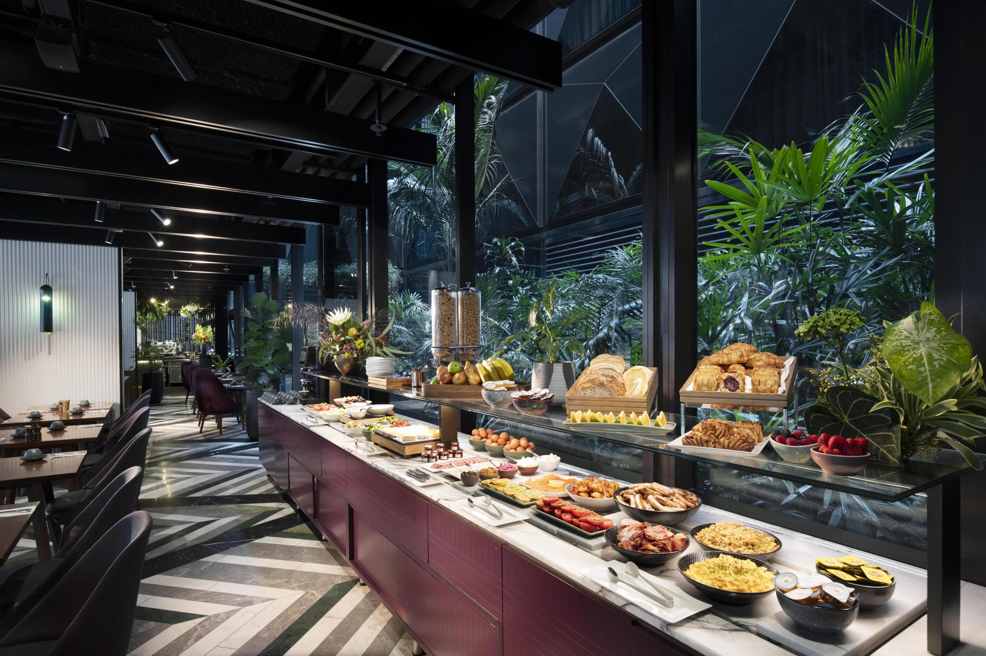 Daily cooked-to-order breakfast for a fee