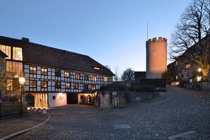 Exterior - Hotel Krone Regensberg (Regensberg)