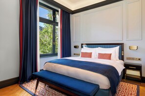 Hypo-allergenic bedding, down duvets, pillow-top beds, free minibar - LUME Boutique Hotel, Autograph Collection (Frankfurt)