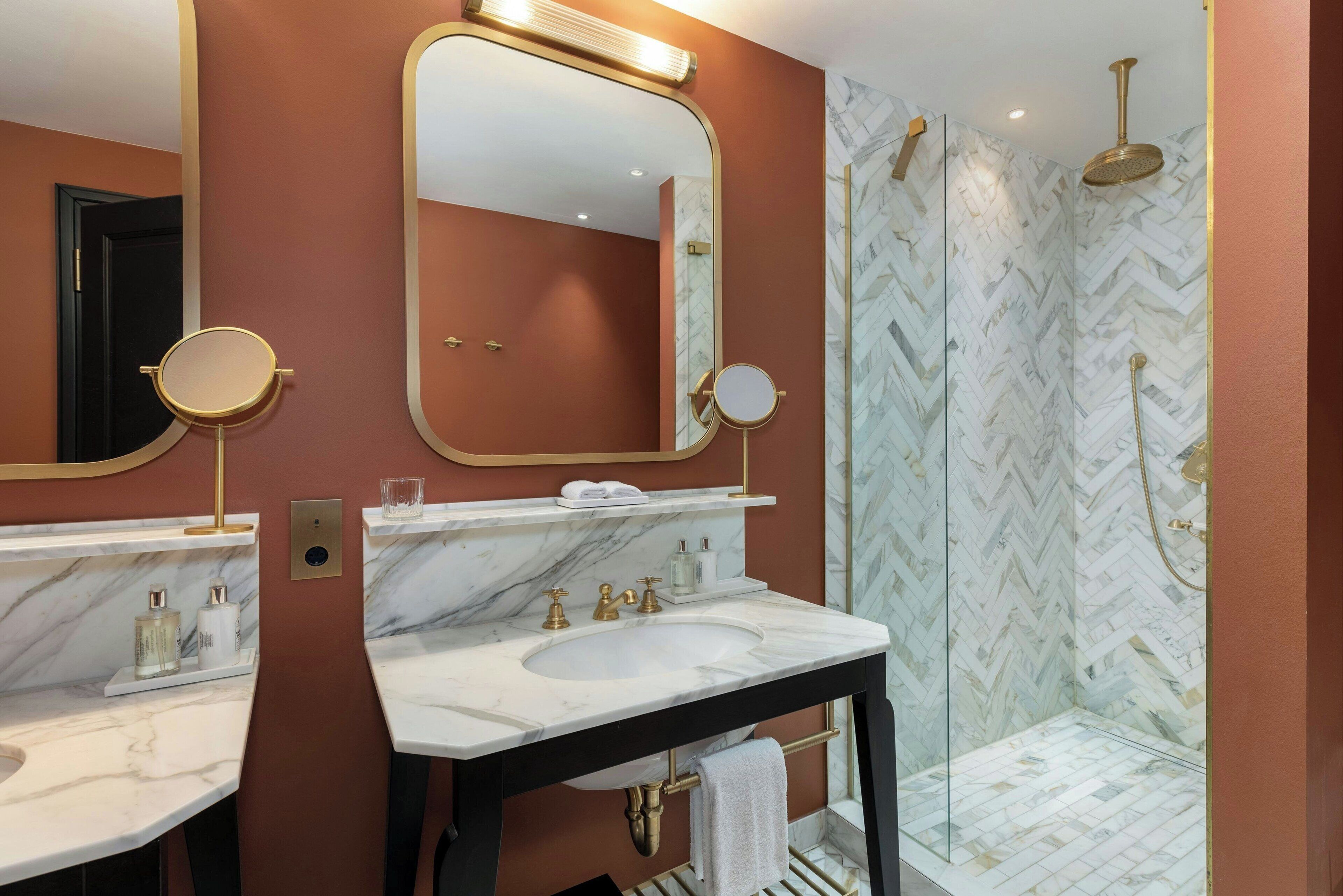 premium room, 1 king bed | bathroom | shower, rainfall showerhead, free toiletries, hair dryer