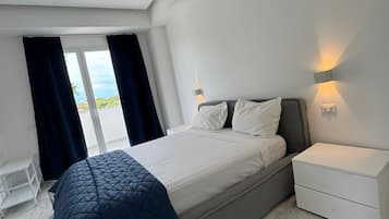 Junior Apartment | 1 bedroom, Frette Italian sheets, premium bedding, Select Comfort beds
