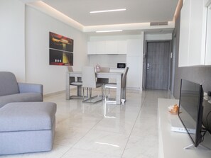 Deluxe-suite - havudsigt | Privat køkken | Elkedel