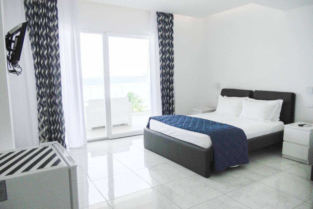 deluxe apartment, ocean view | 1 bedroom, frette italian sheets, premium bedding, select comfort beds