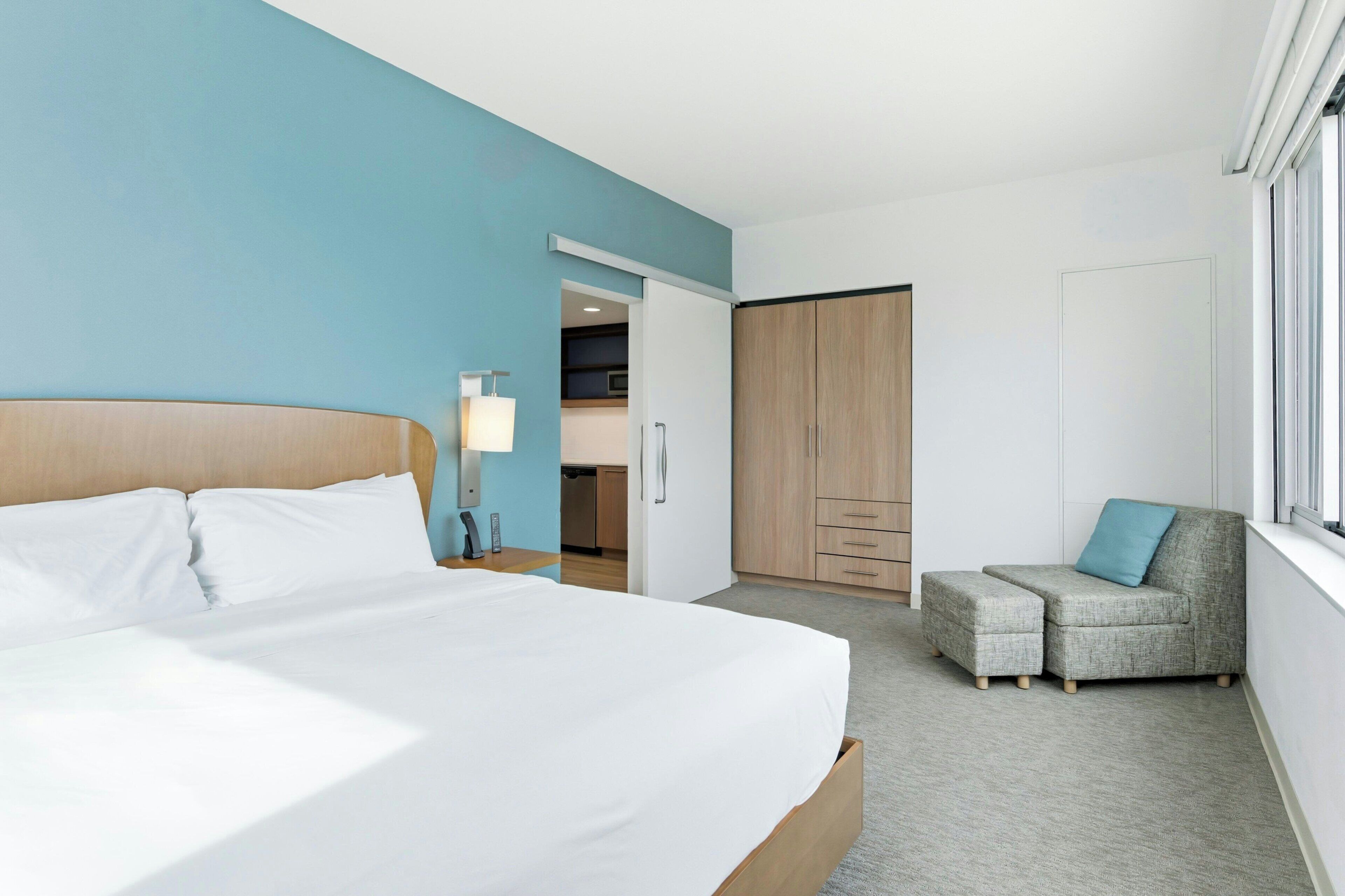 Suite, 1 Bedroom (Mobility/Hearing Accessible, Tub)