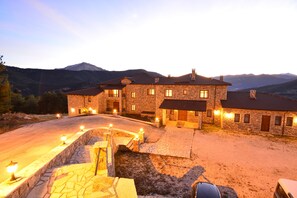 Exterior - Karyatis Resort (Xylokastro-Evrostina)