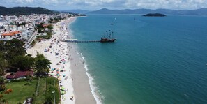 On the beach - Regina Del Mare Residence (Florianópolis)