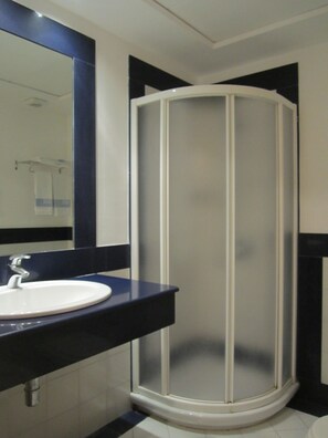 Free toiletries, towels - Hotel Conchiglia D'oro (Palermo)