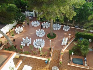 Outdoor banquet area - Hotel Conchiglia D'oro (Palermo)