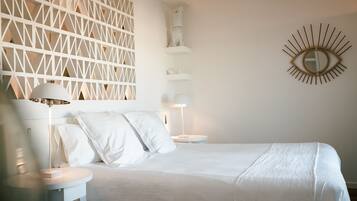 Superior Double Room | Minibar, in-room safe, soundproofing, free WiFi