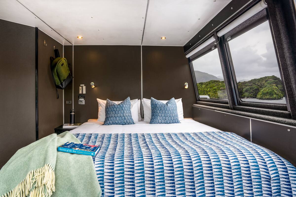 Phòng Suite Executive, 1 giường cỡ king, quang cảnh biển (Governors Suite) | Bộ trải giường 