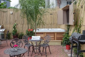 Property amenity - Magazine Mansion (New Orleans)