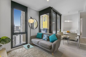 Deluxe 2 Bedroom 1 Bathroom Apartment | Living area