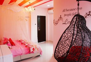 Villa Lune de Miel, 1 très grand lit, patio, vue jardin