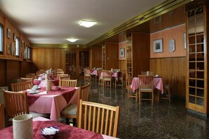 Daily buffet breakfast for a fee - Hotel Longobardo (Trezzo sull'Adda)