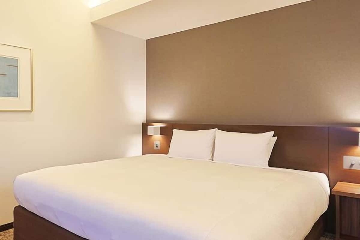 Bureau, Wi-Fi gratuit, draps fournis