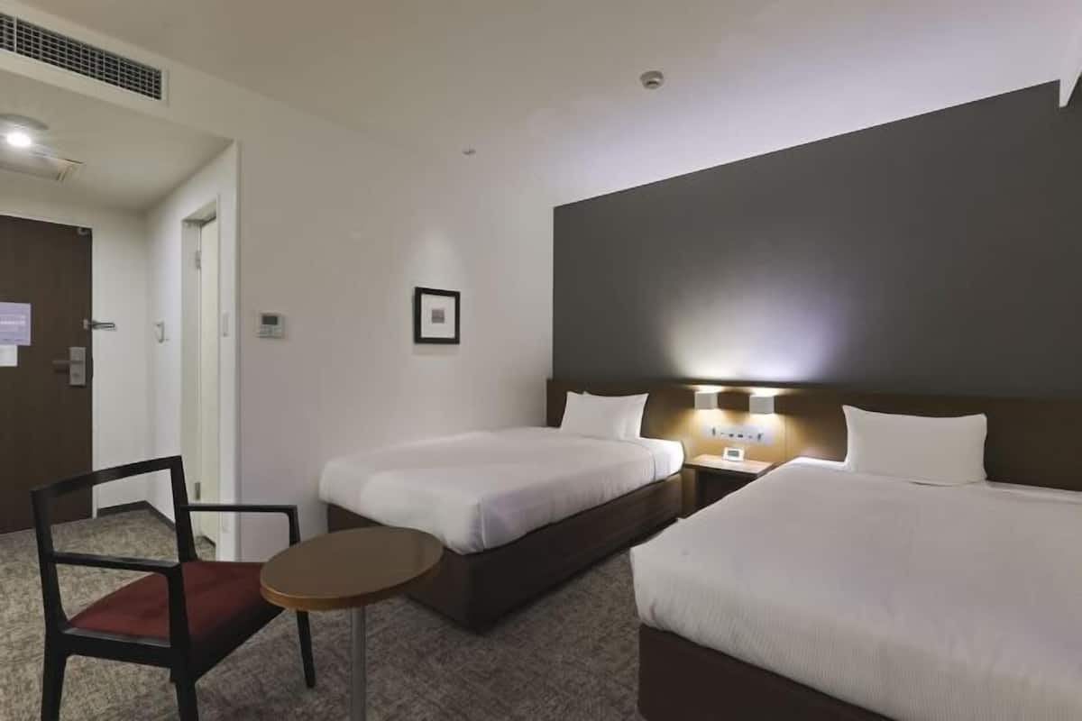 Bureau, Wi-Fi gratuit, draps fournis