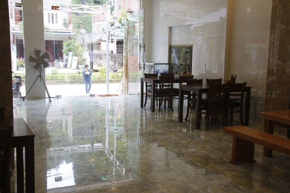 Interior - Mini Mansion (Bo Trach)