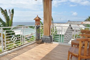 Deluxe Room, Balcony | Balcony - Cemara's Beach Homestay (Penida Island)