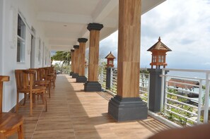 Balcony - Cemara's Beach Homestay (Penida Island)