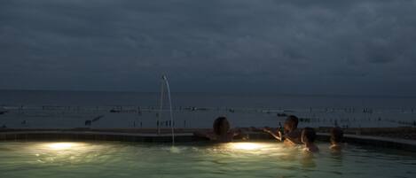 Alberca al aire libre