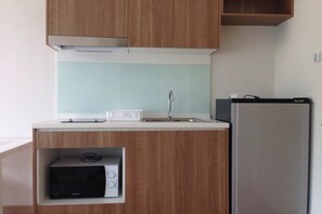 1-Bedroom Condo, Mountain View | Private kitchenette - Baan Khaoyai Condo By Tor 1 (Pak Chong)