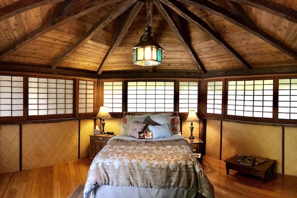 Habitación individual romántica, 1 cama de matrimonio (Japanese Tea House) | Escritorio, cuna de viaje, wifi gratis y ropa de cama