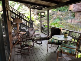 Room, 1 Queen Bed (Pikaki Room) | Terrace/patio